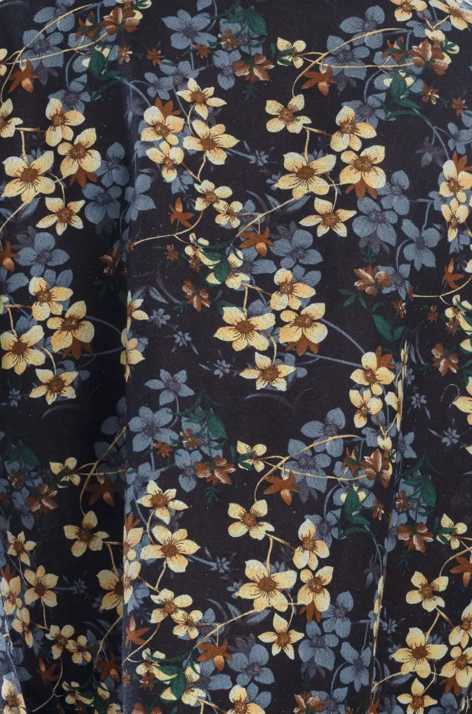 FLEUR NOIRE.webp